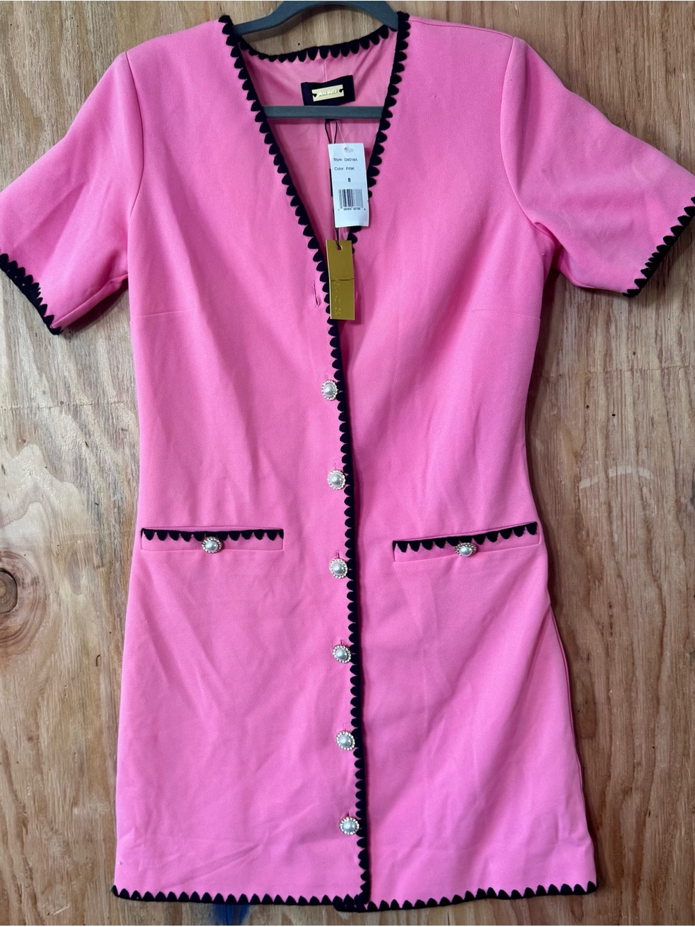 NWT Alexia Admor Pink Black Trim Pearl Button Mini Sheath Dress Size 8 - Picture 2 of 5